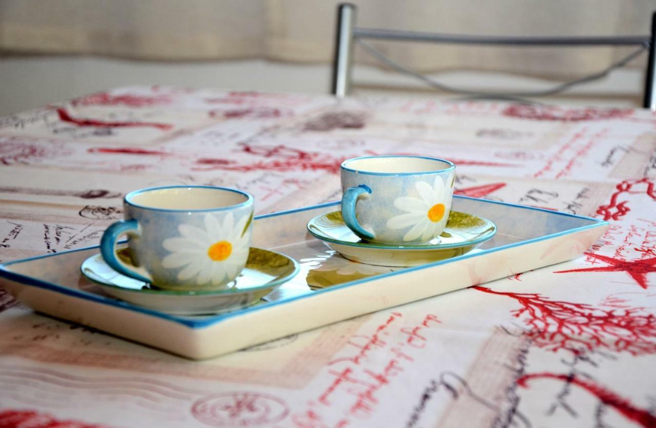 B&B Il Mirto Di Paola Torpè 外观 照片