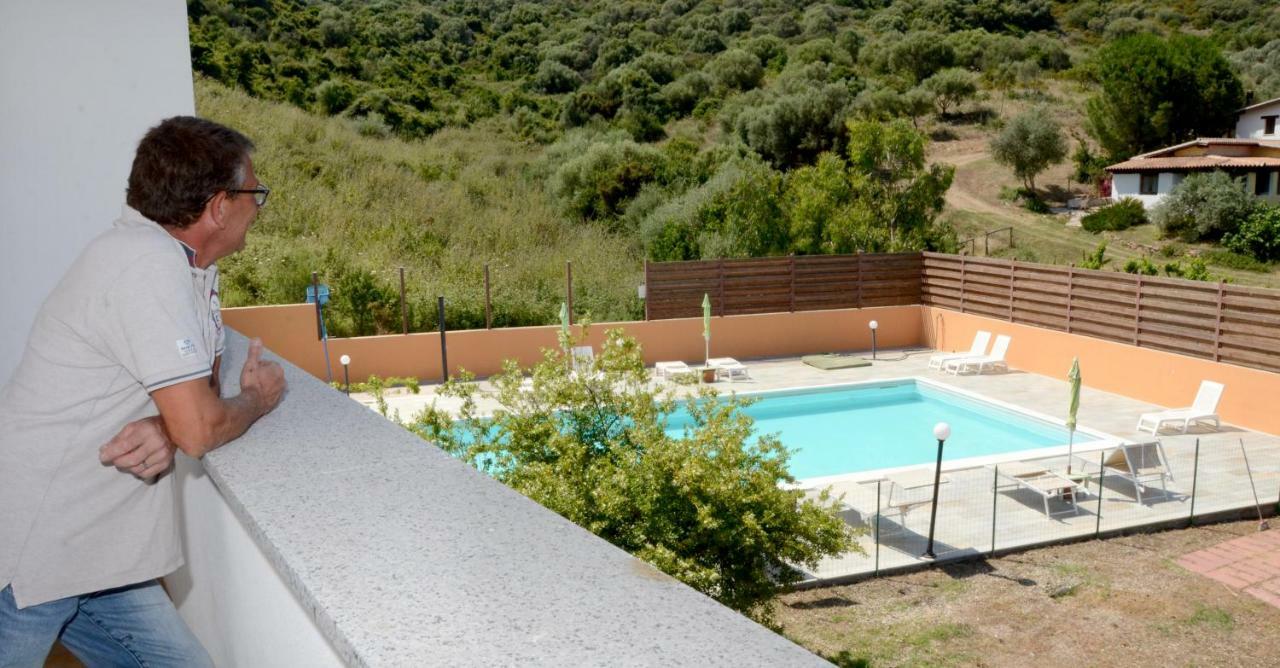 B&B Il Mirto Di Paola Torpè 外观 照片